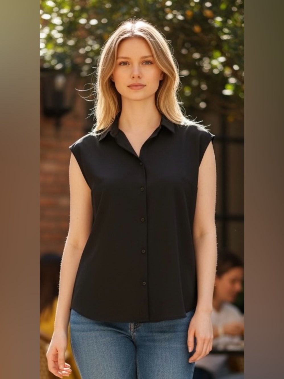 Express - Sleeveless Black Button-Down Shirt - Women's Medium